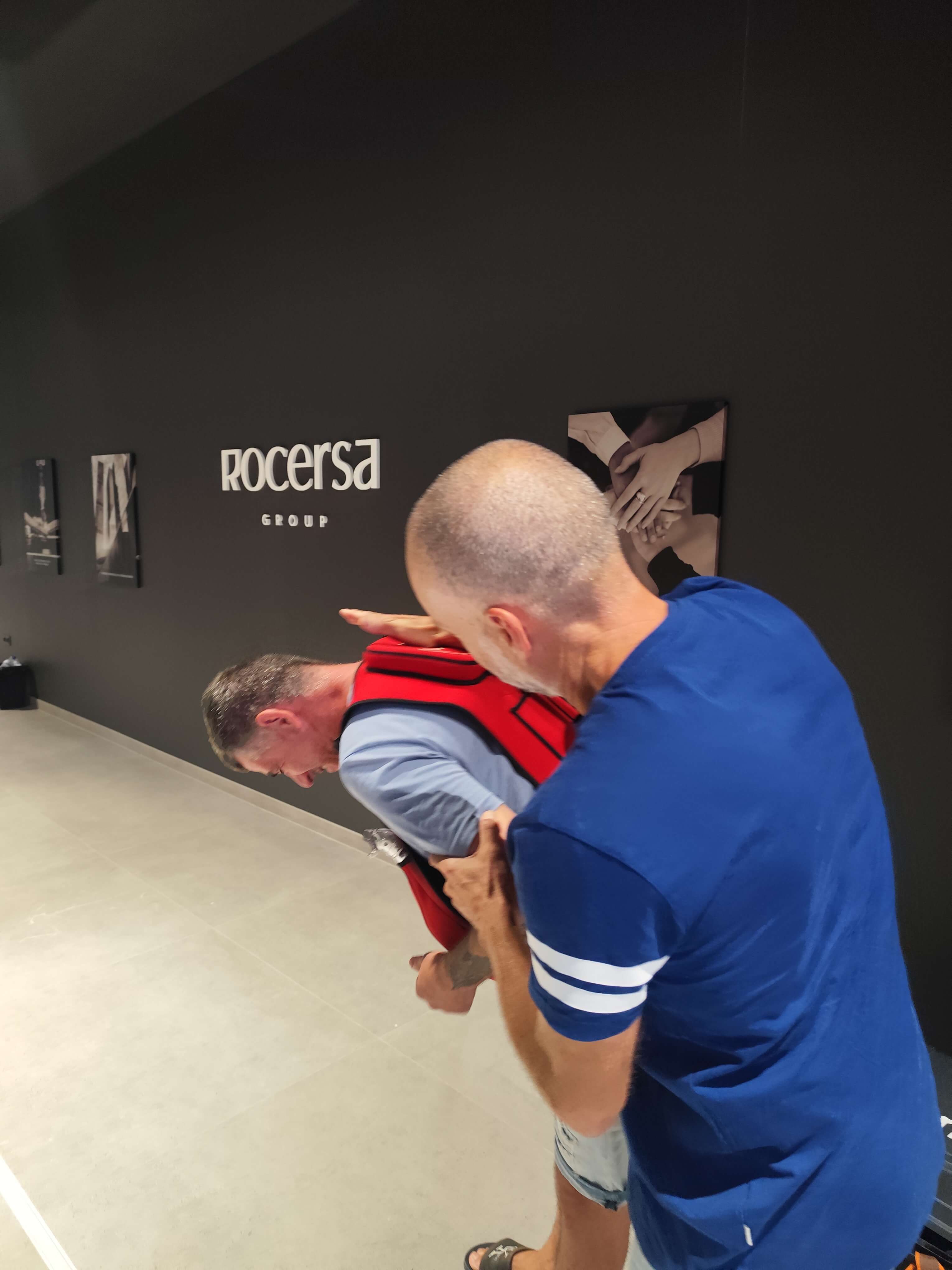 Práctica ante un atragantamiento durante formación en Rocersa Castellón